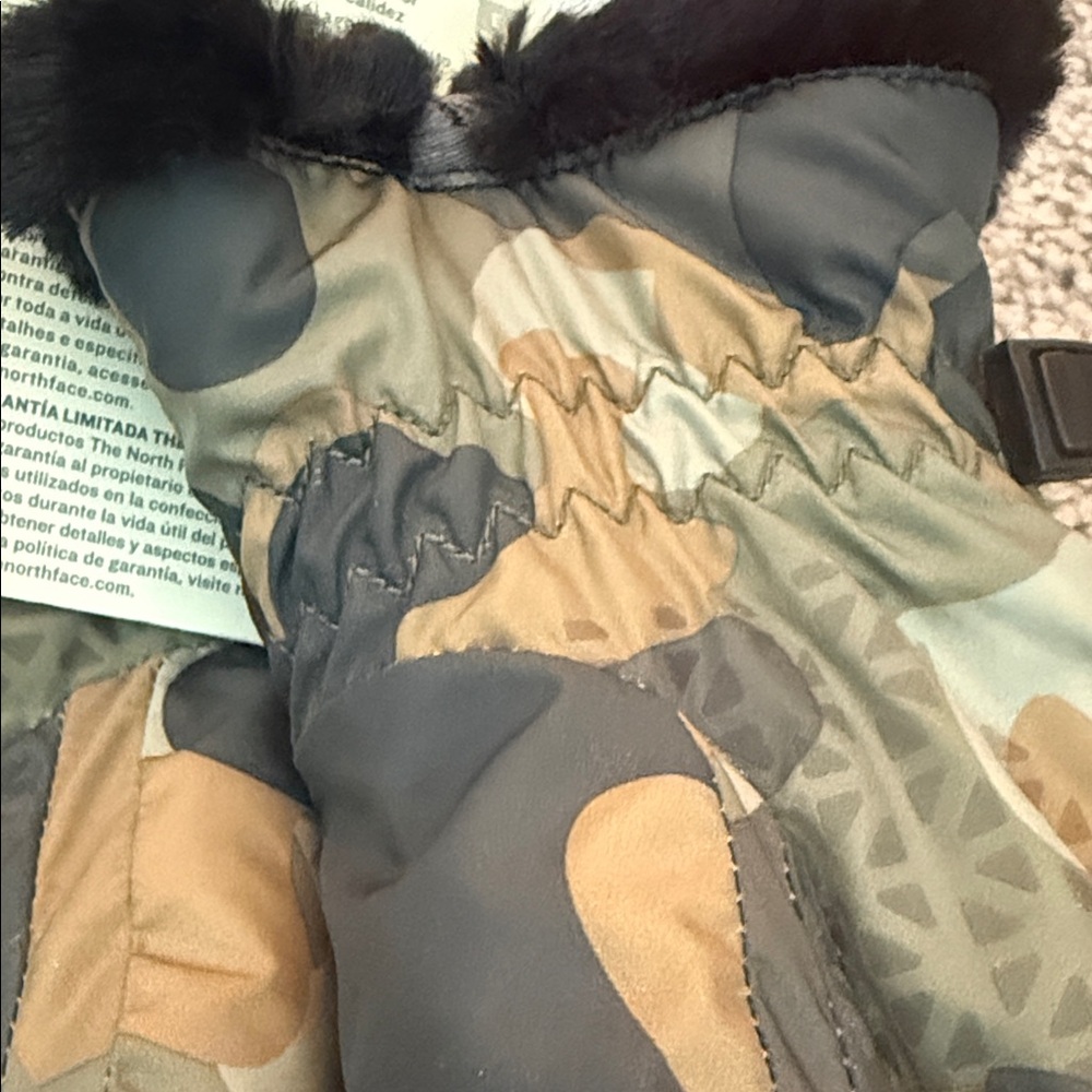 The North Face Women's Camo Swirl Mittens - Green, Brown, Black Size Medium - Picture 3 of 4